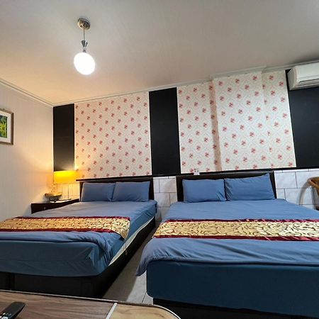 Tainan Suite 1 Extérieur photo